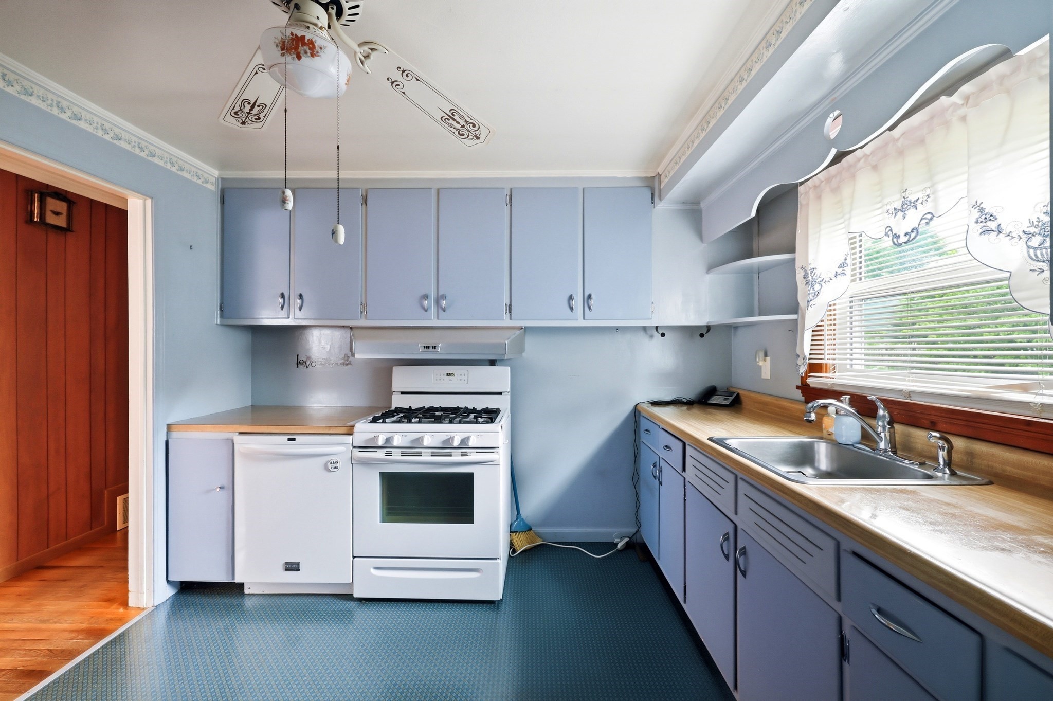 23 Steuben St Property Photo 7
