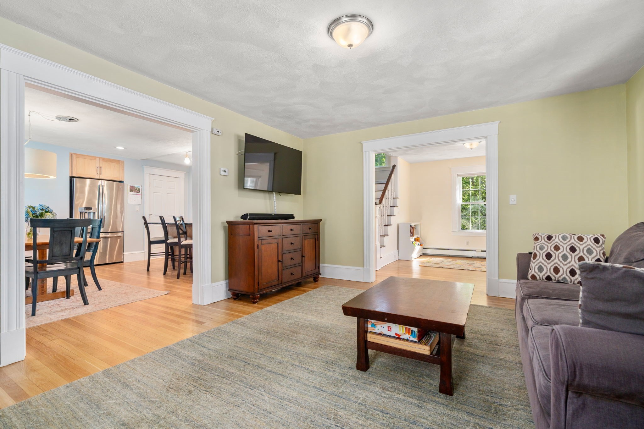 128 Pleasant St Property Photo 10
