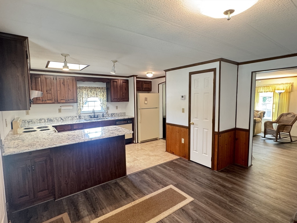 16 Puritan Road Property Photo 7