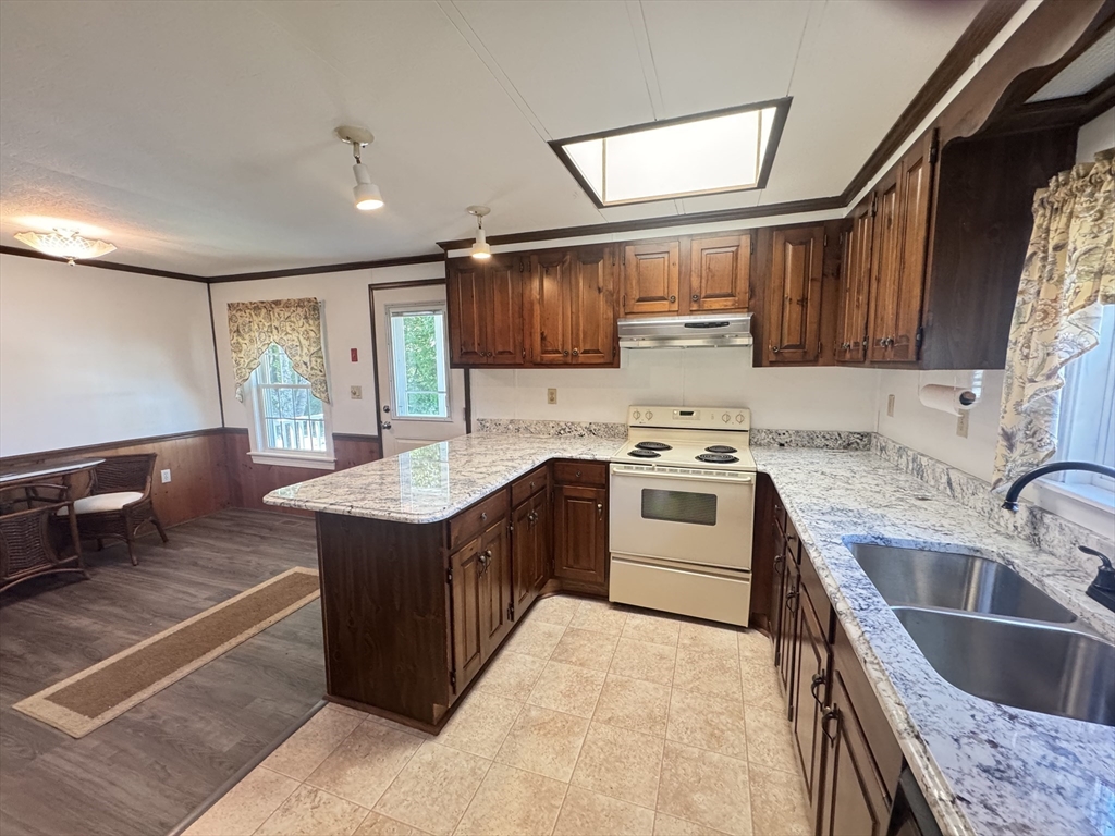 16 Puritan Road Property Photo 11