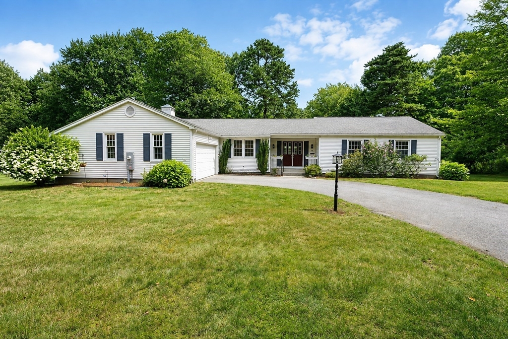 93 Wyndward Rd Property Photo 1