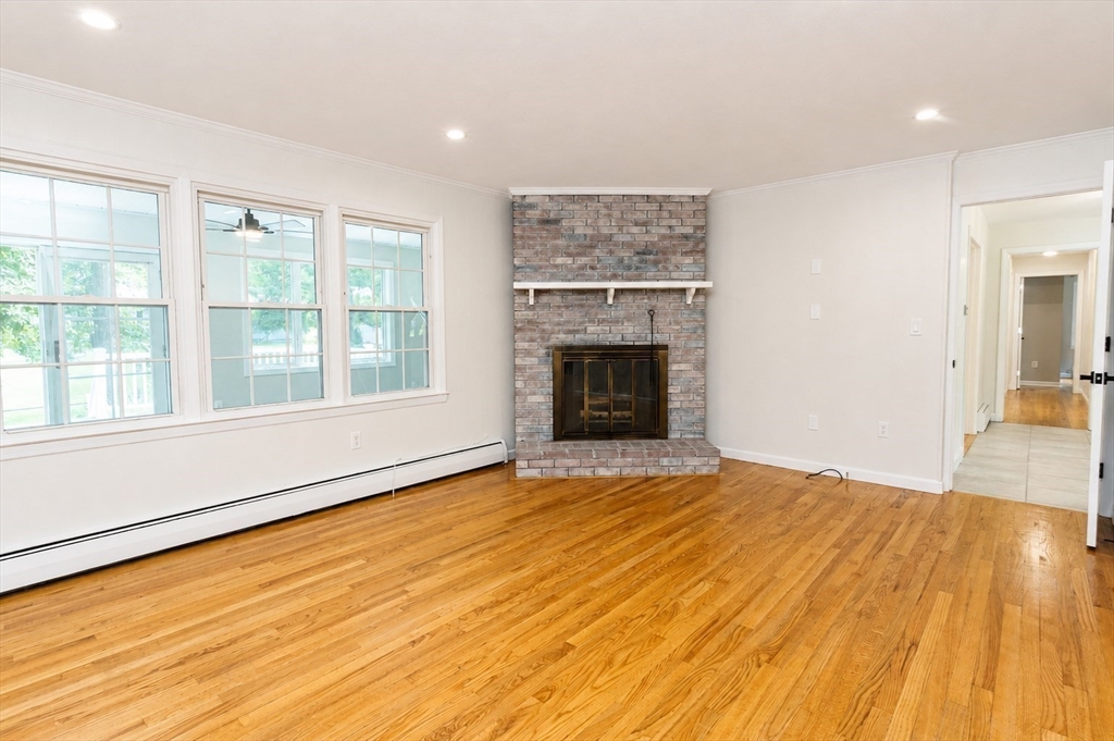 93 Wyndward Rd Property Photo 11