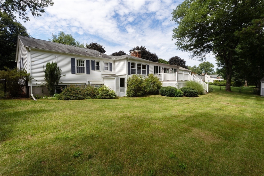 93 Wyndward Rd Property Photo 40