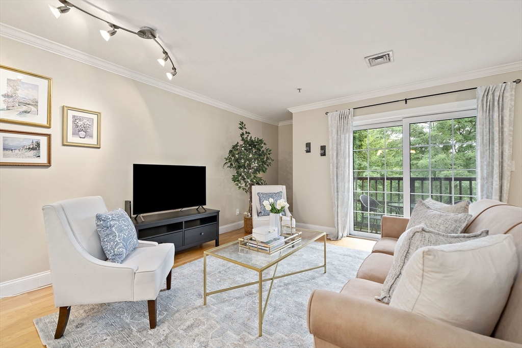 4 Forge Pond # C Property Photo 6