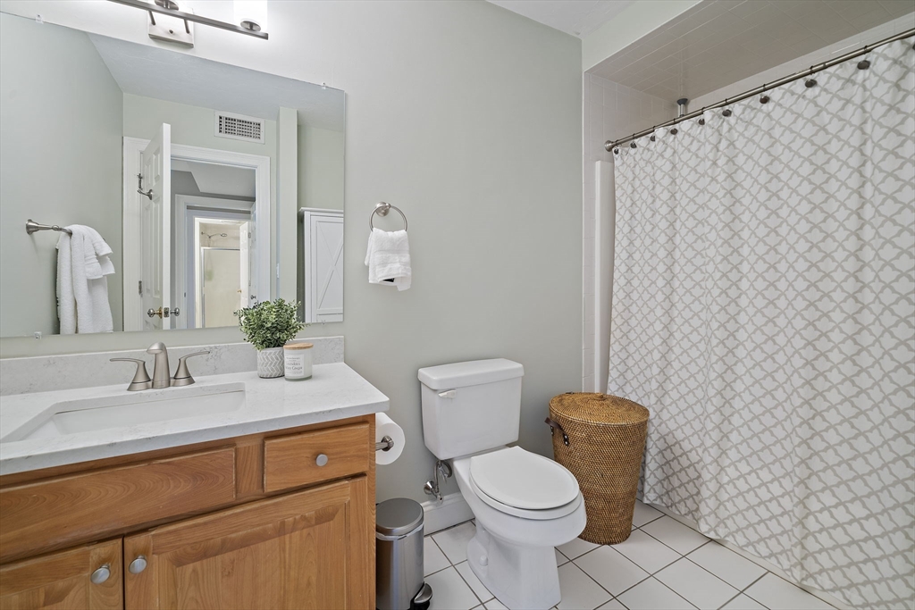 4 Forge Pond # C Property Photo 15