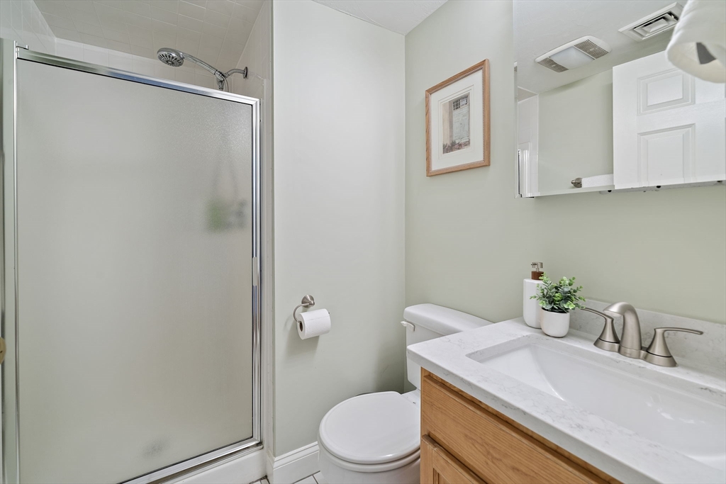 4 Forge Pond # C Property Photo 16