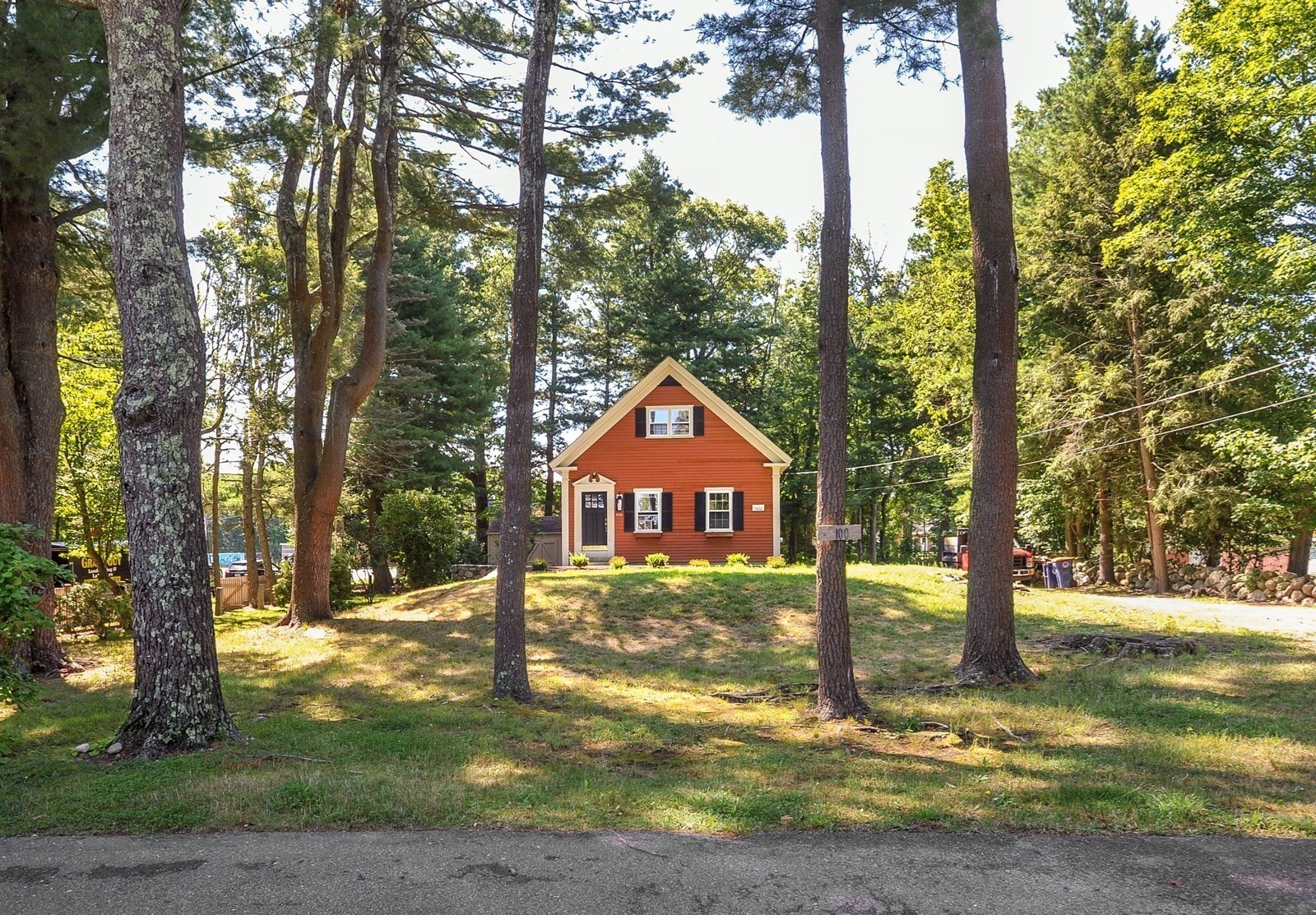 100 Old Oaken Bucket Rd. Property Photo 2