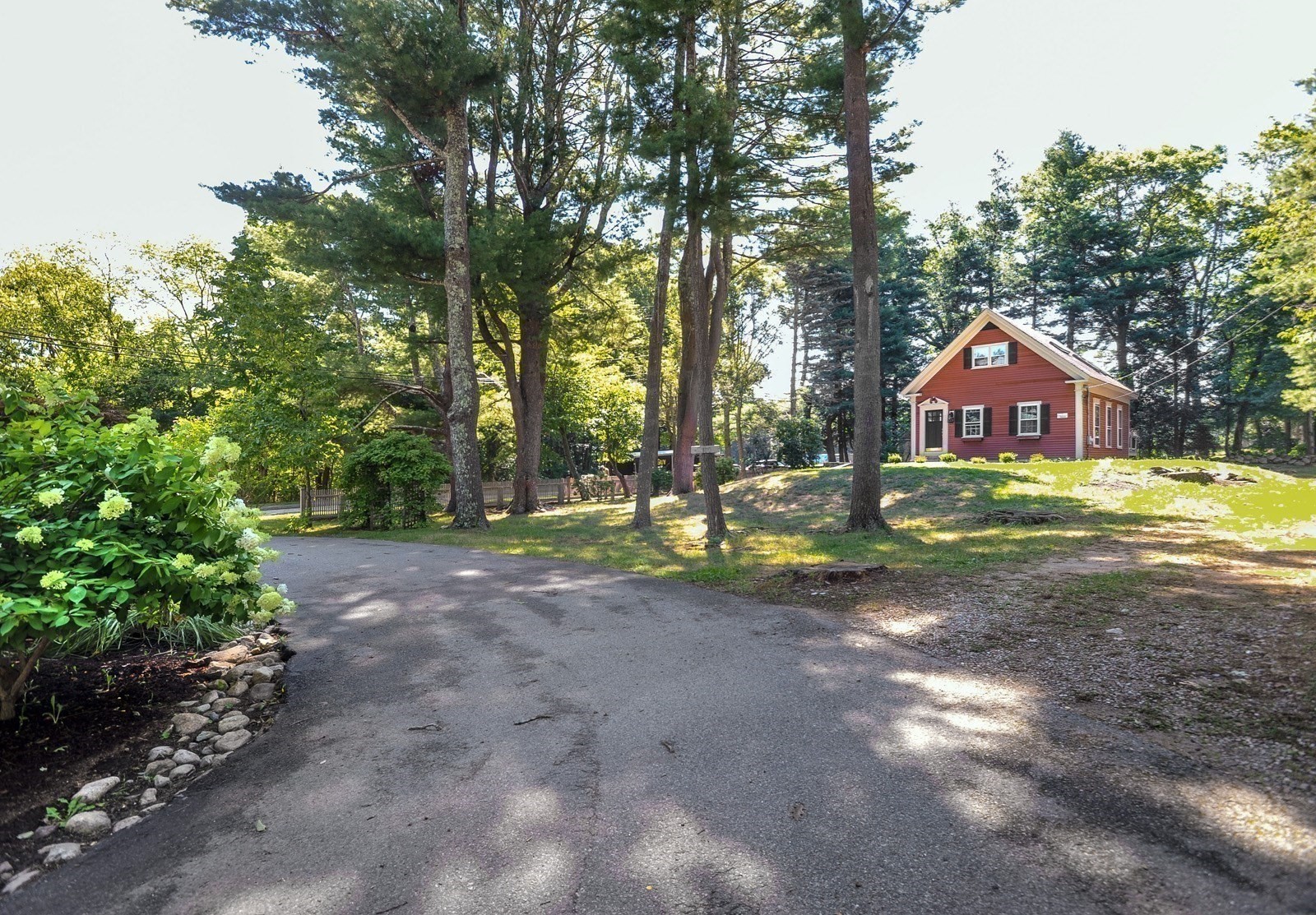 100 Old Oaken Bucket Rd. Property Photo 3