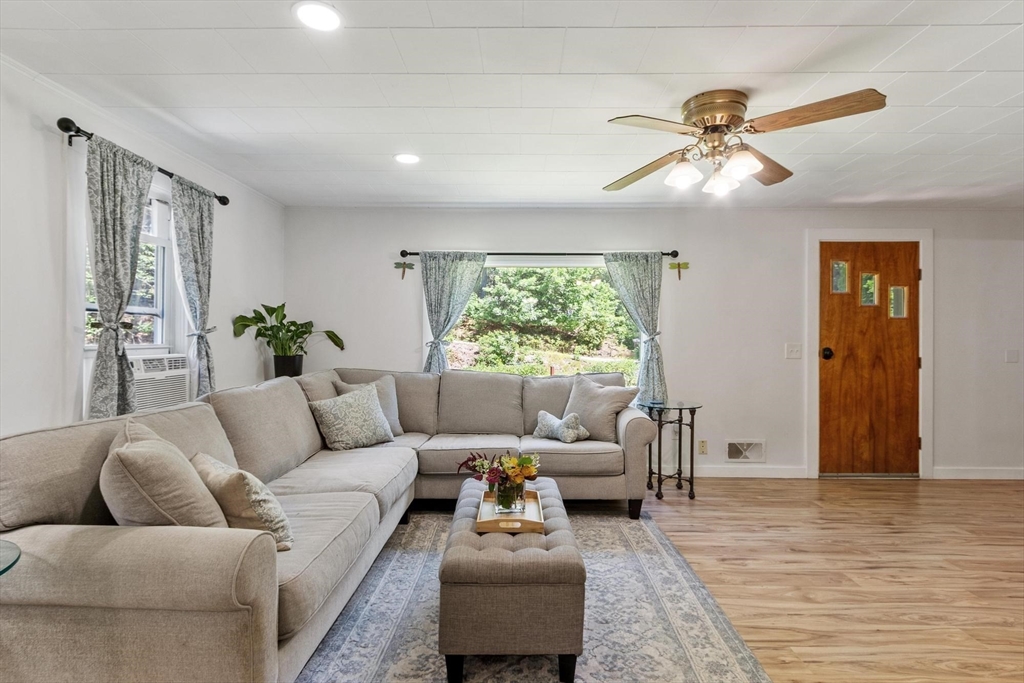 84 Fern Ave. Property Photo 4