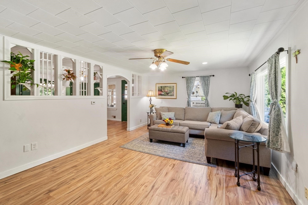 84 Fern Ave. Property Photo 6