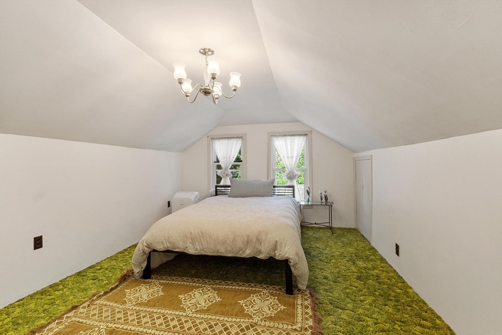 84 Fern Ave. Property Photo 24
