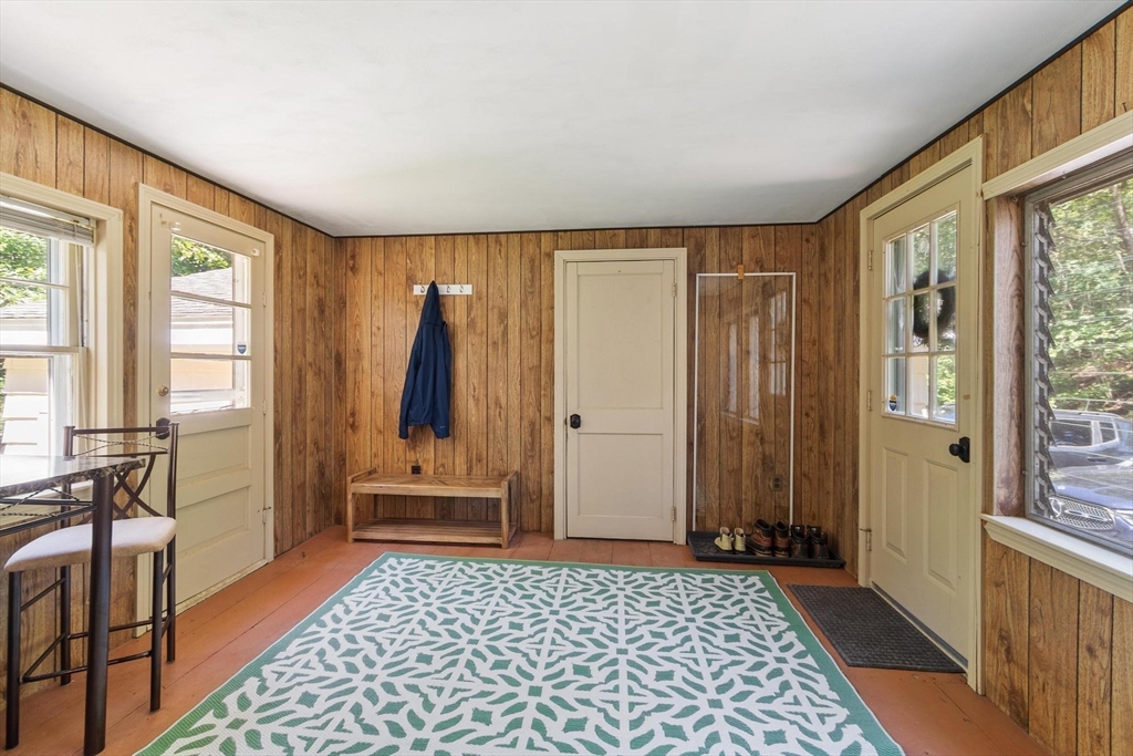 84 Fern Ave. Property Photo 28