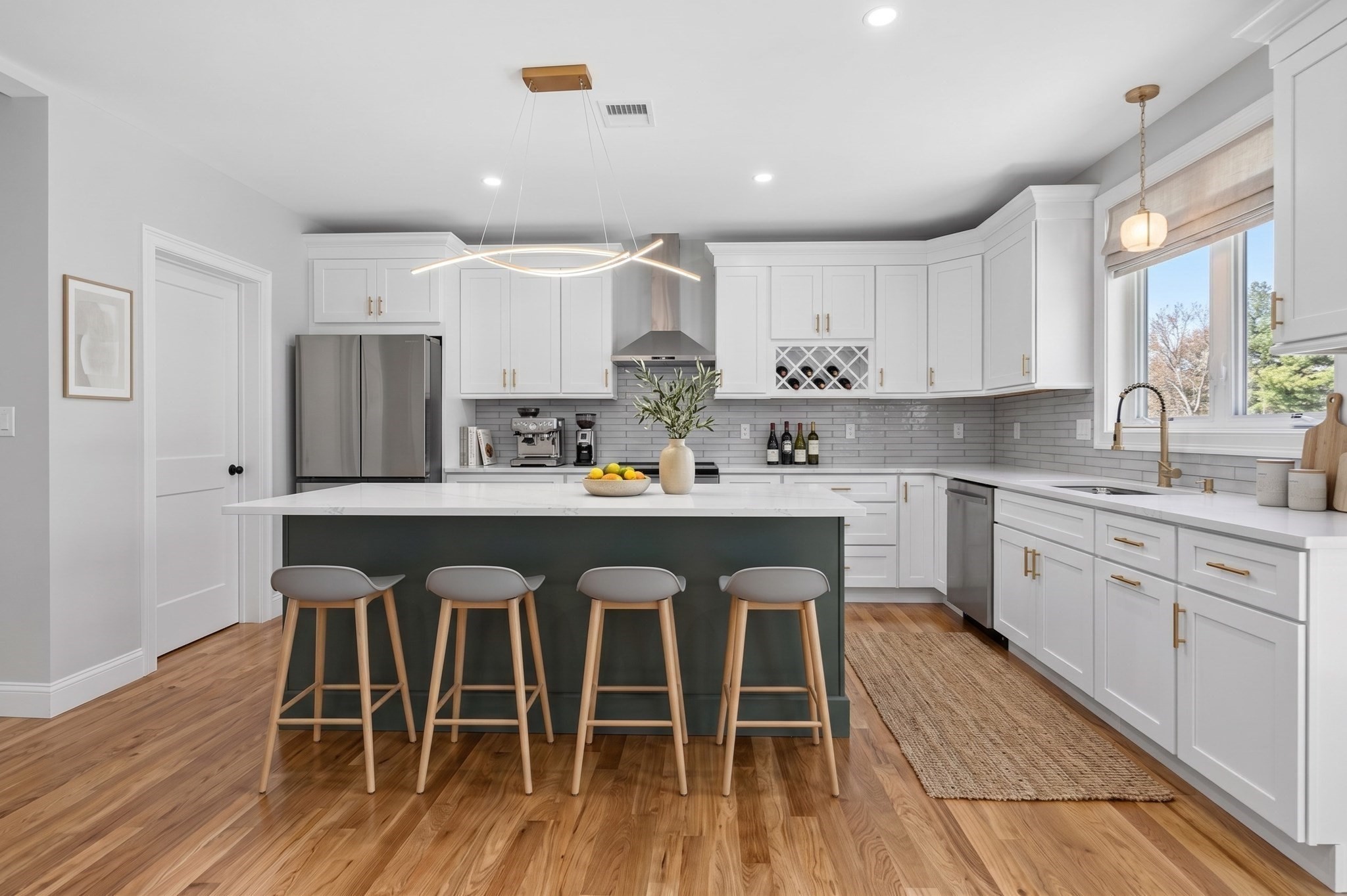 27 Rollins # A Property Photo 3