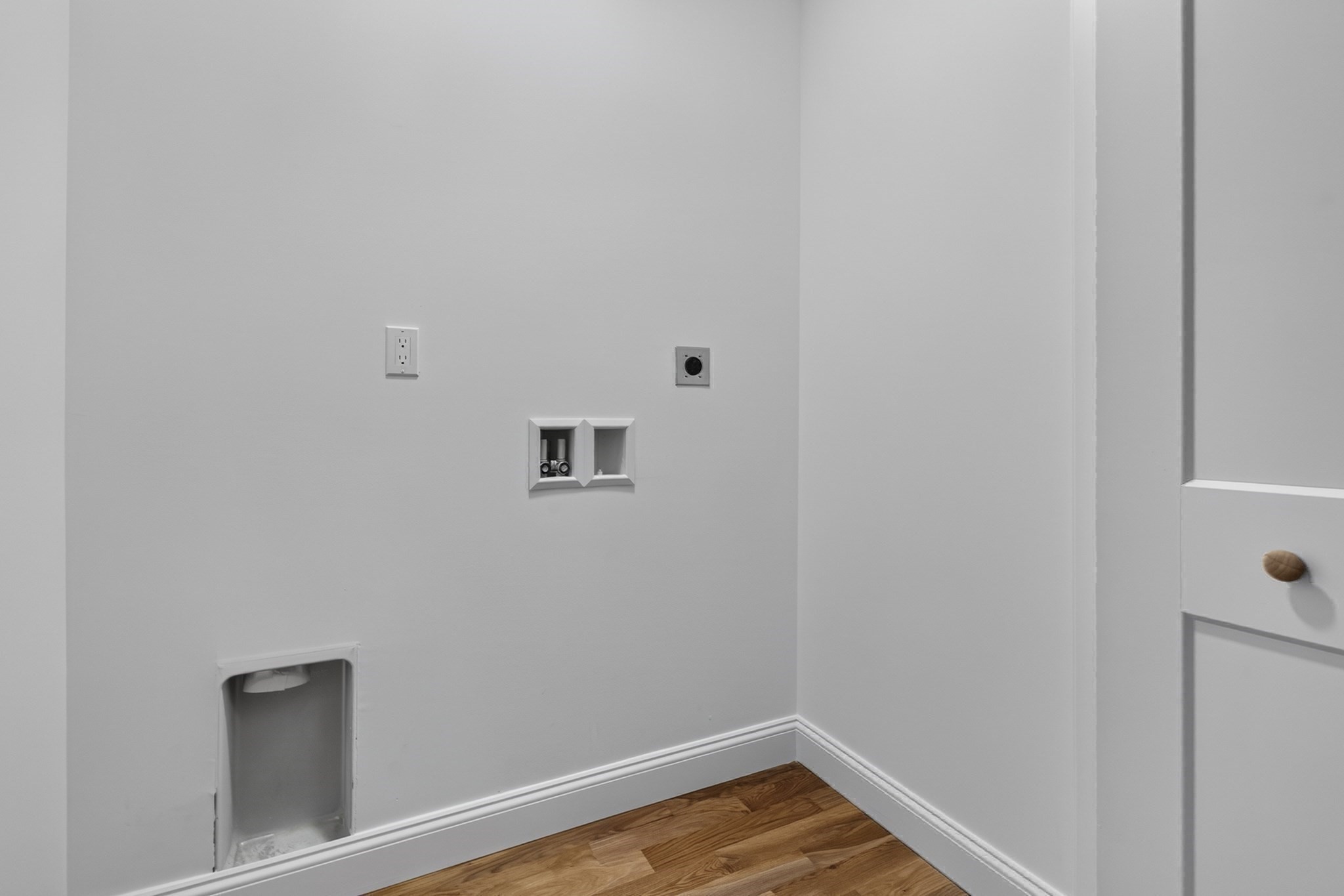 27 Rollins # A Property Photo 27
