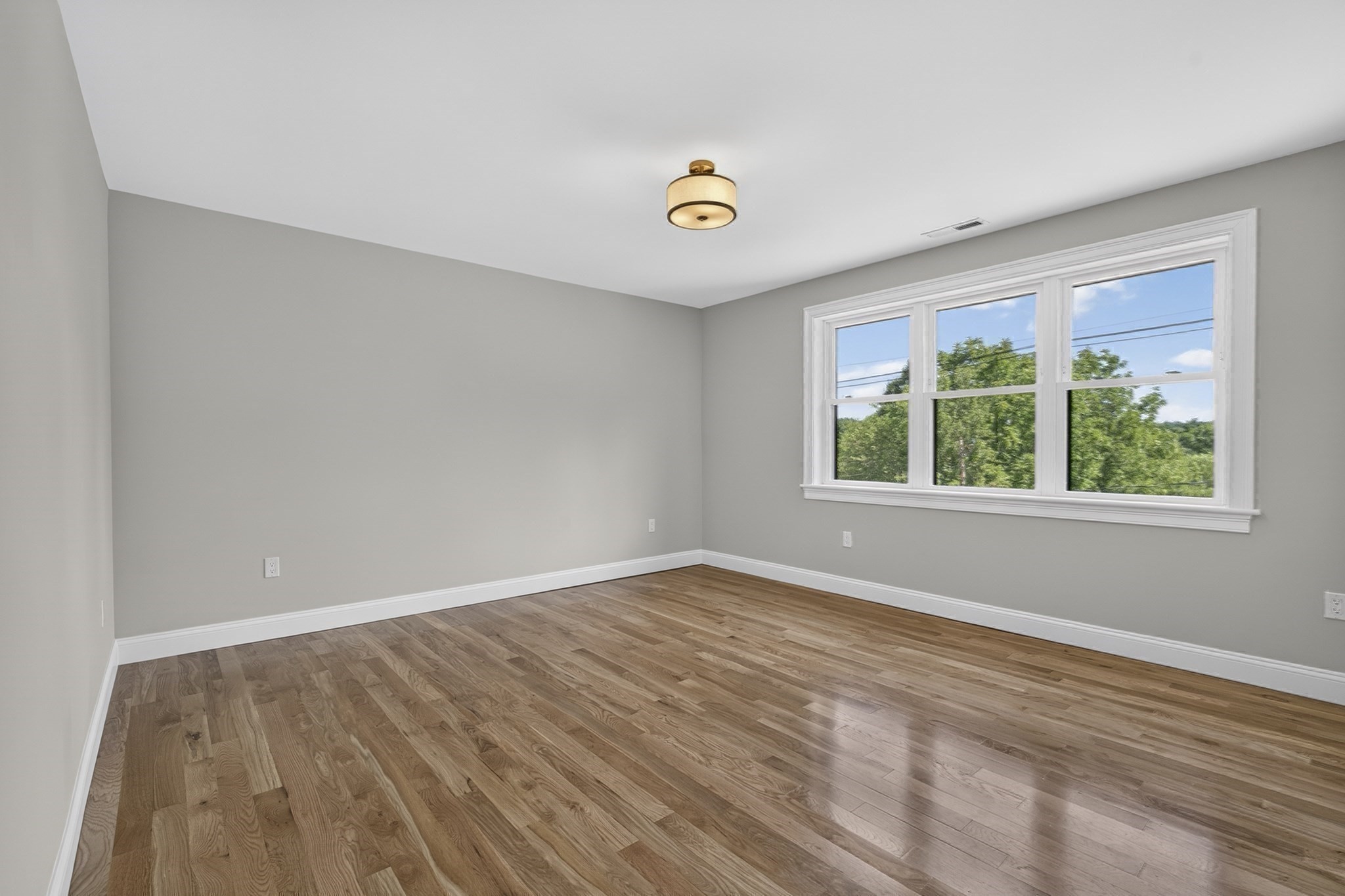 27 Rollins # A Property Photo 29