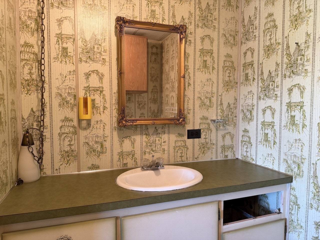 8 First Avenue Property Photo 28