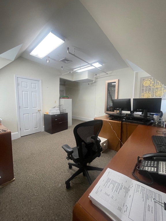 1583 Beacon St # 3b Property Photo 3