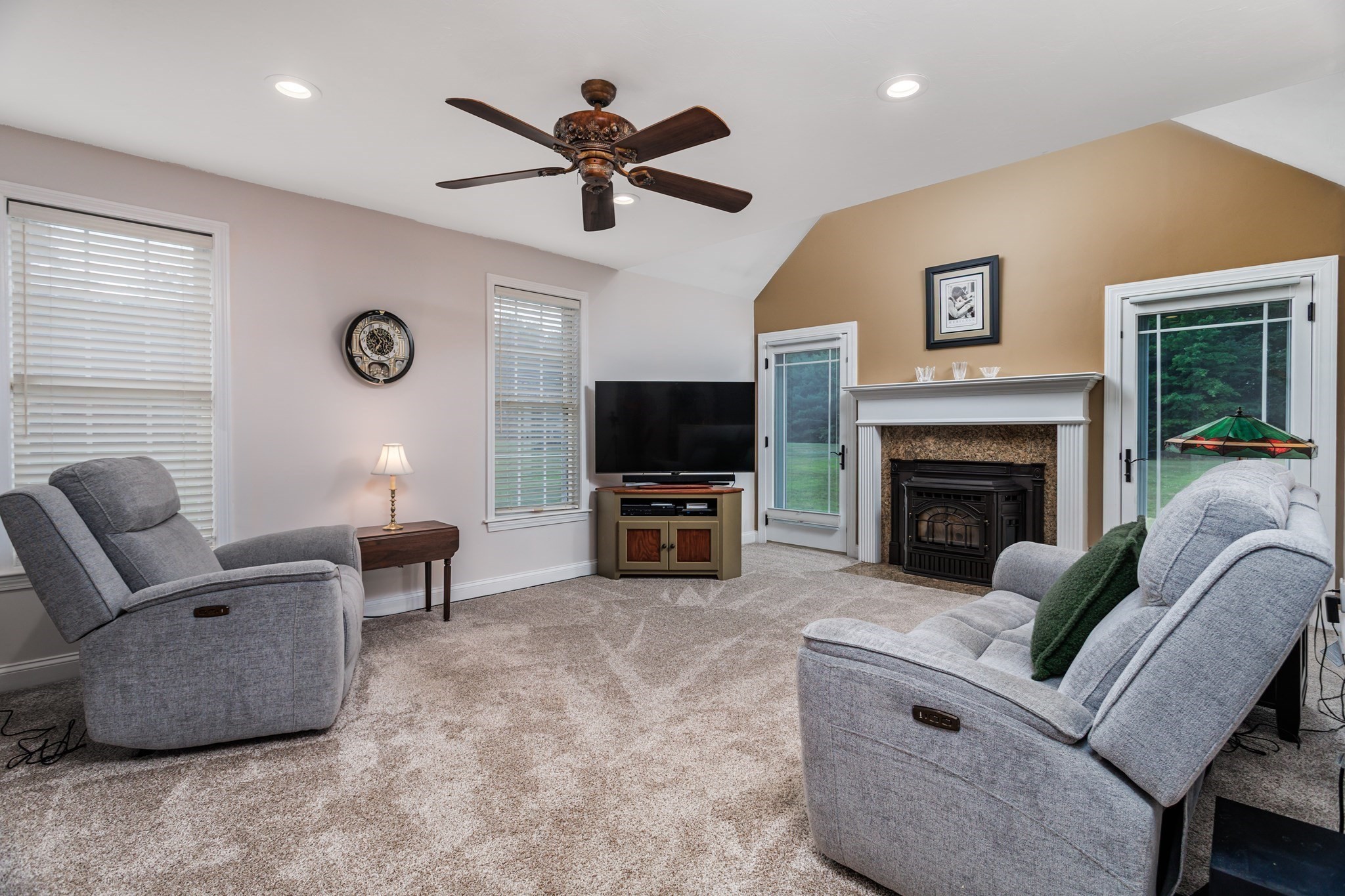 562 Mendon Rd Property Photo 11