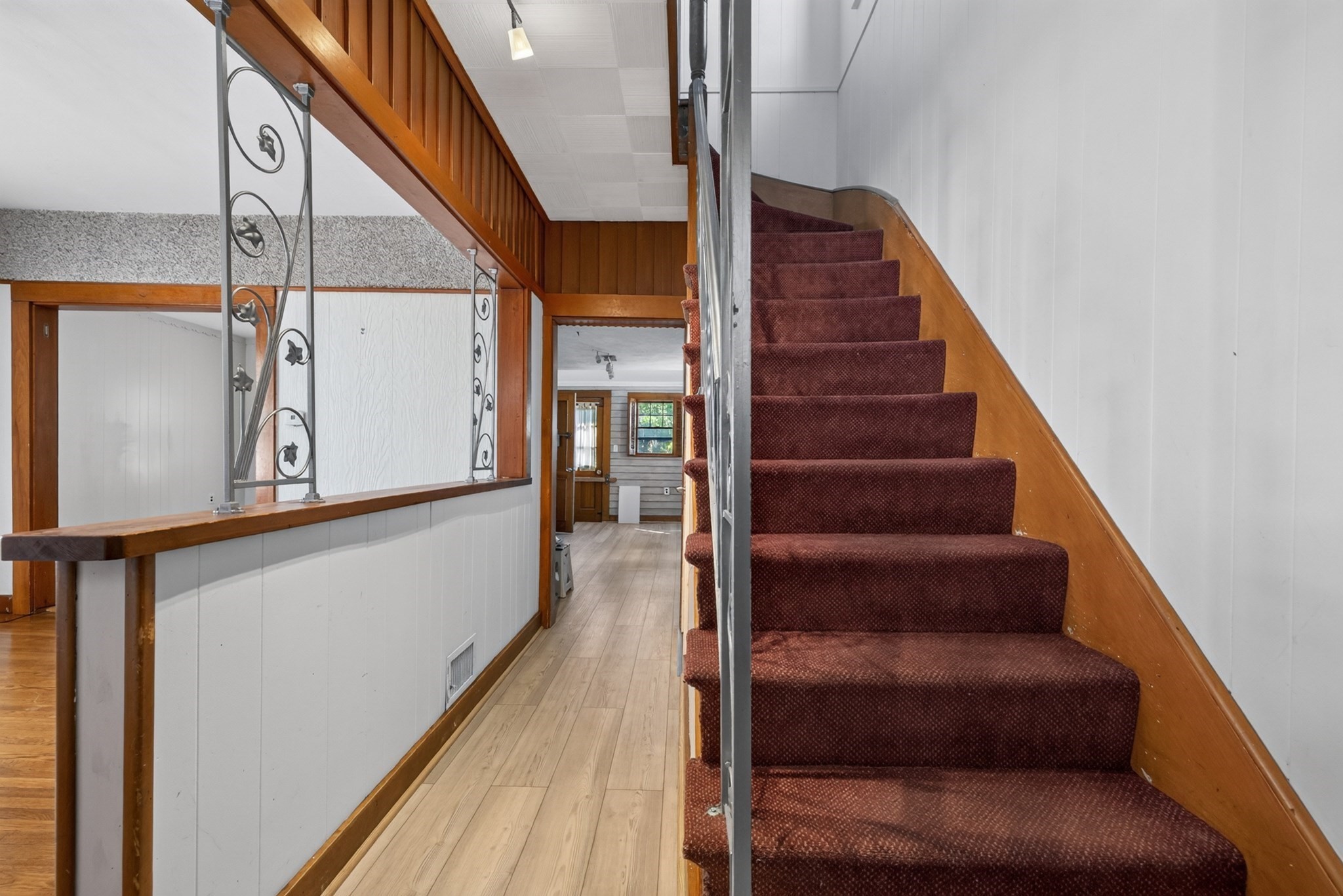 14 Flint Ave Property Photo 2