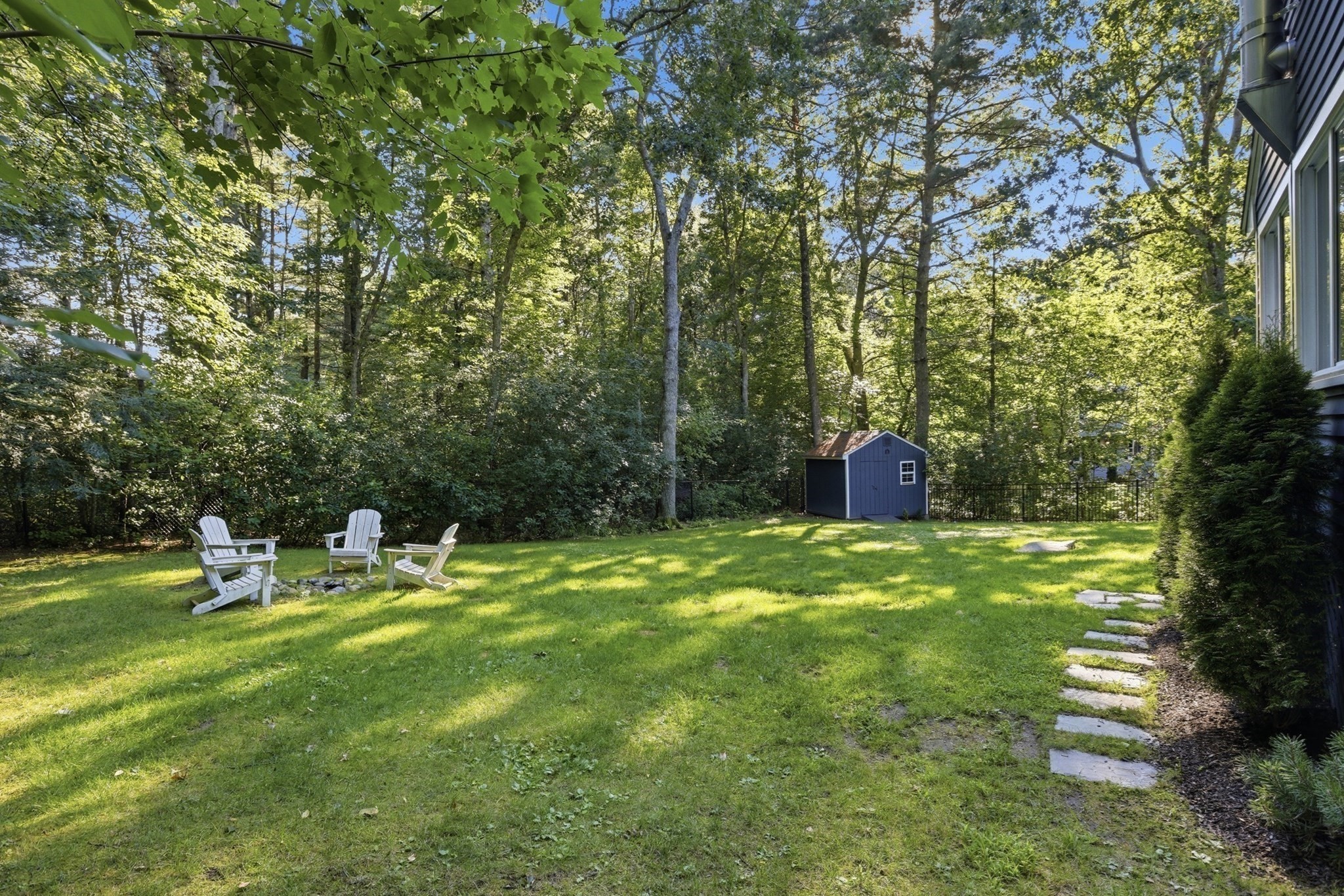 2 Harley Ln Property Photo 32