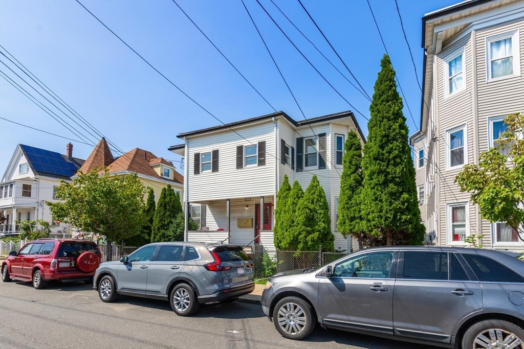 19 Fernwood Ave Property Photo 1
