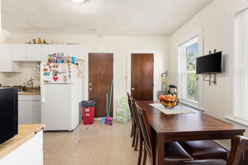 19 Fernwood Ave Property Photo 17