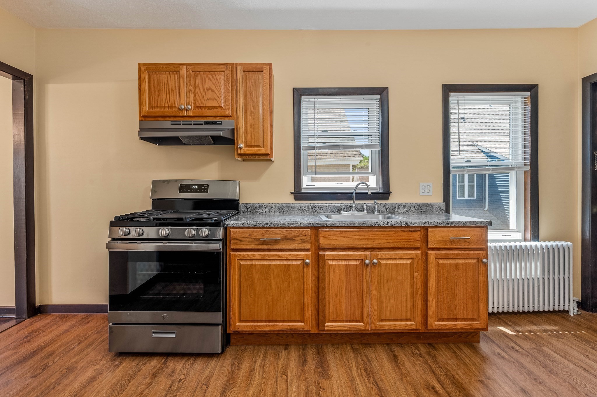 1457 Hyde Park Ave # 2 Property Photo 4