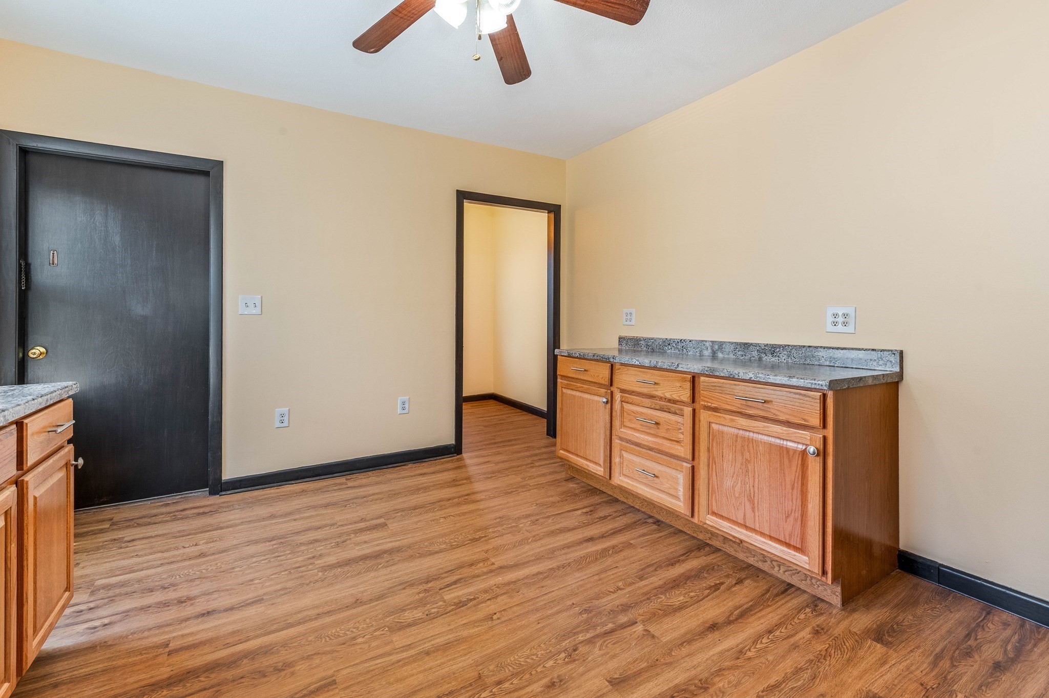 1457 Hyde Park Ave # 2 Property Photo 5