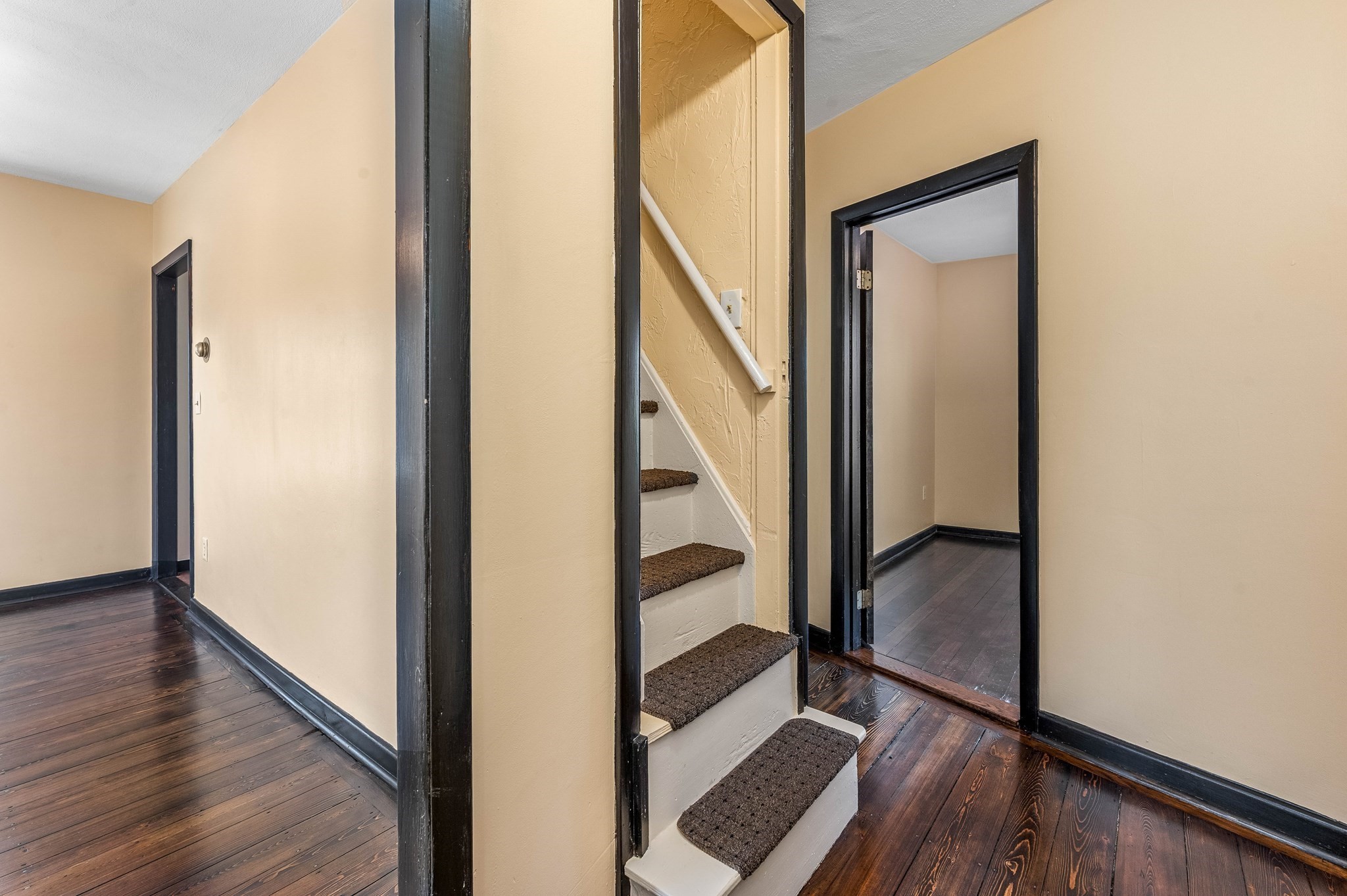 1457 Hyde Park Ave # 2 Property Photo 11