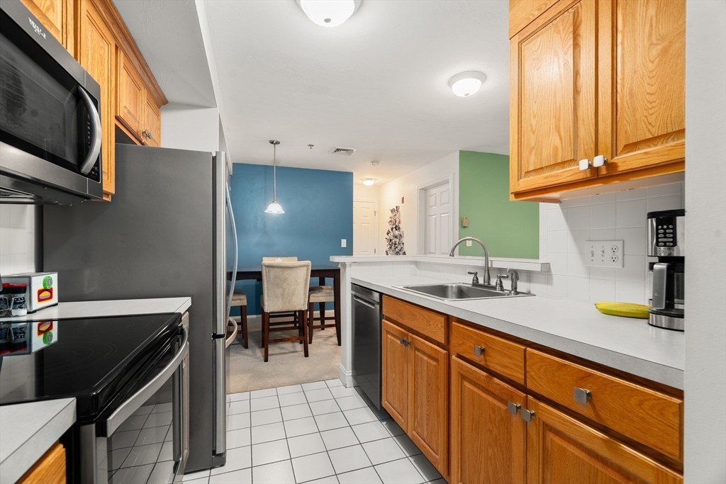 717 Washington St # F Property Photo 12