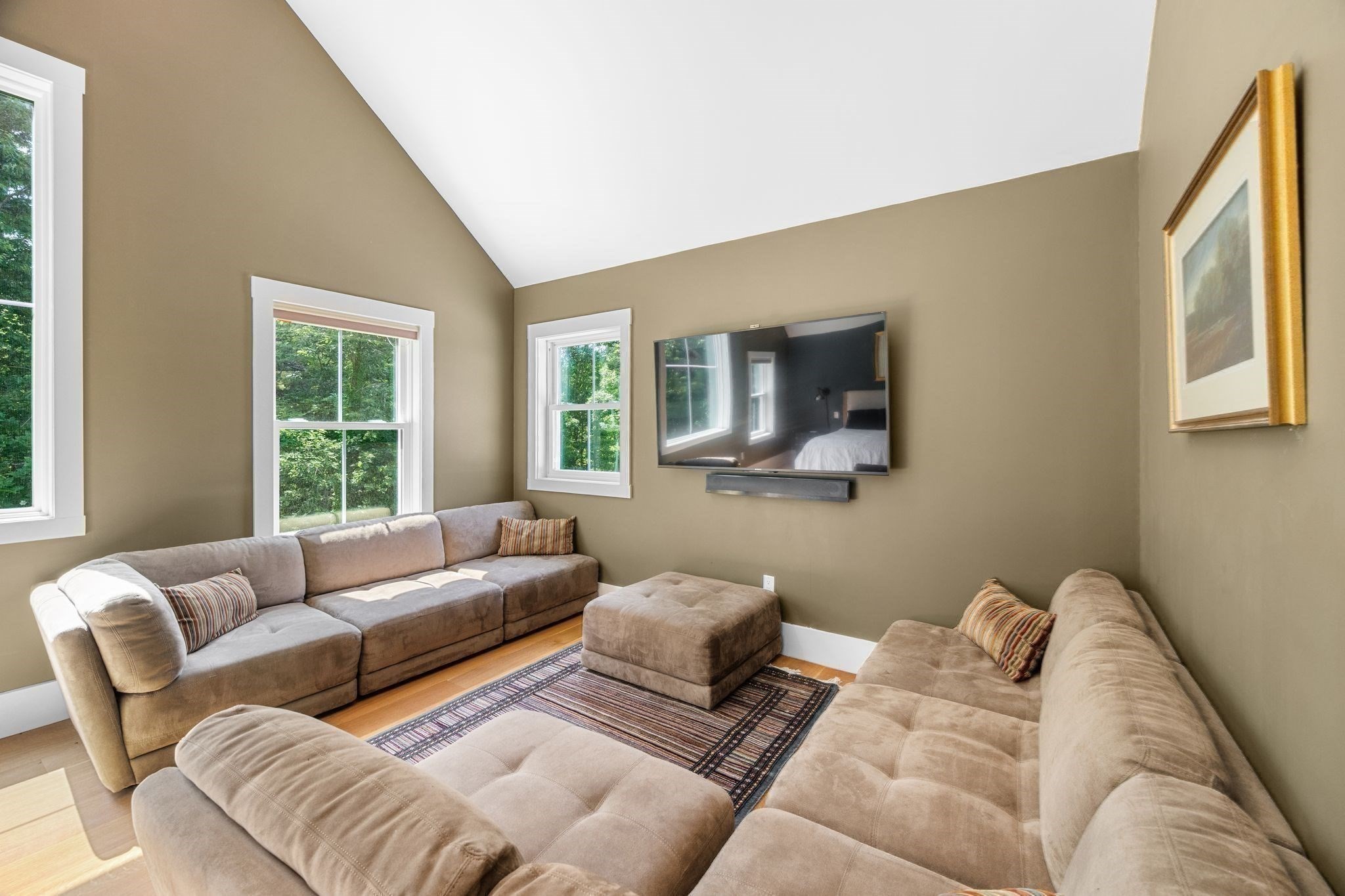 151 Hillside St Property Photo 34