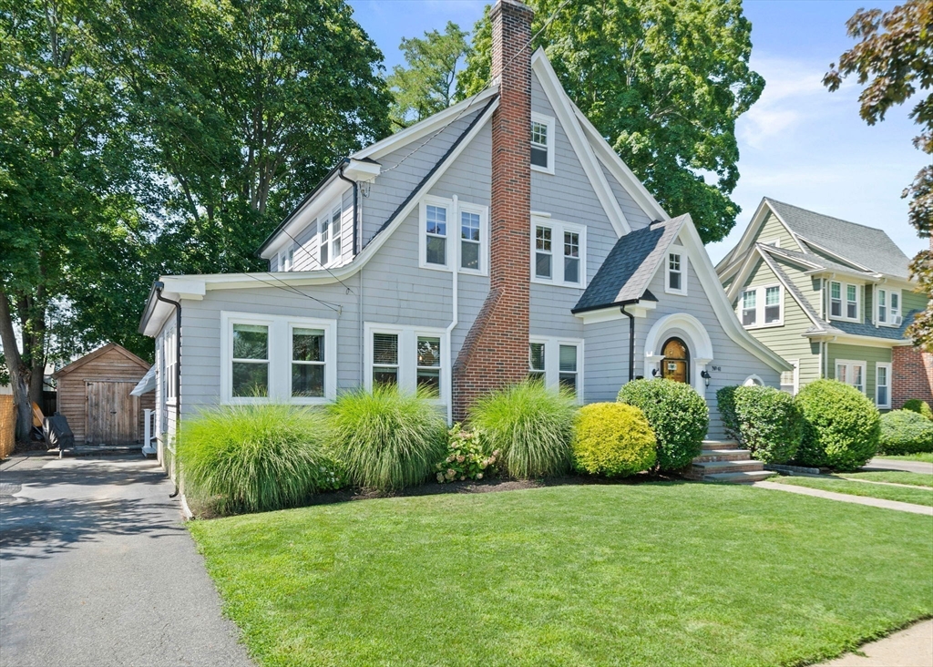 41 Theresa Rd