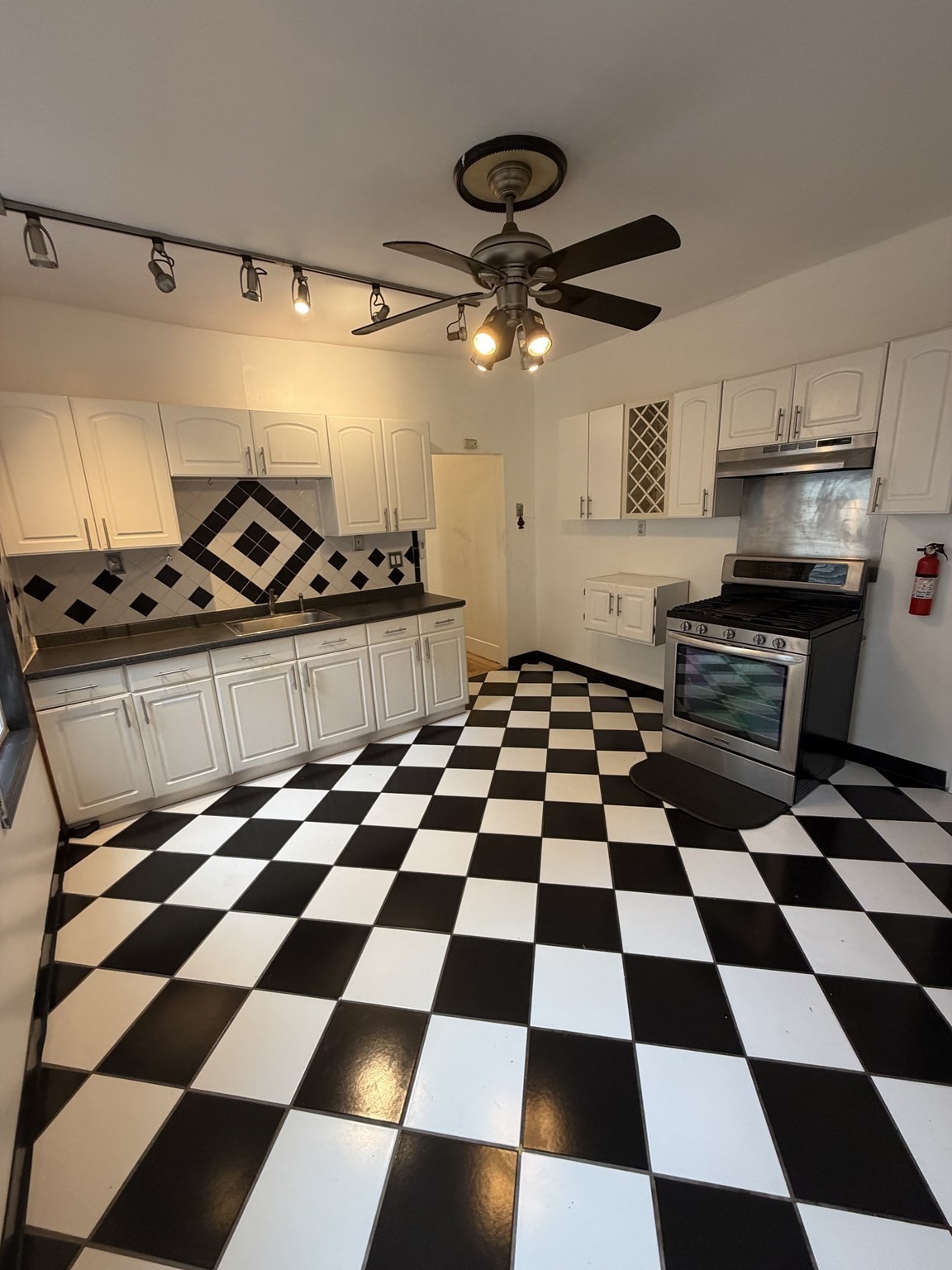 42 Lucerne St # 1 Property Photo 1