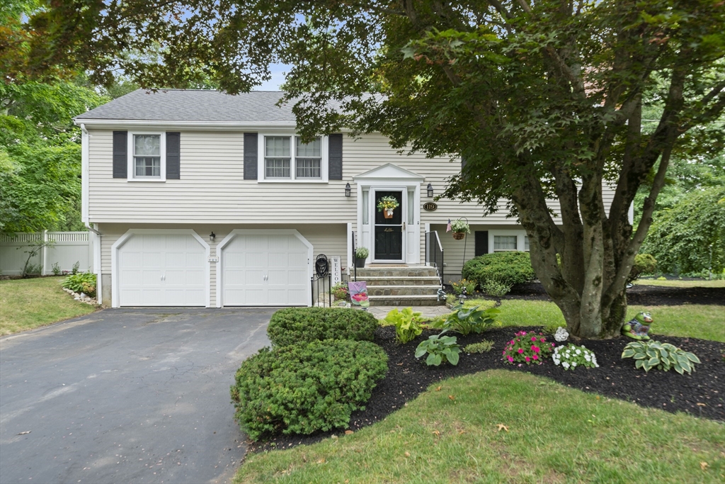 119 Hall Dr Property Photo 1
