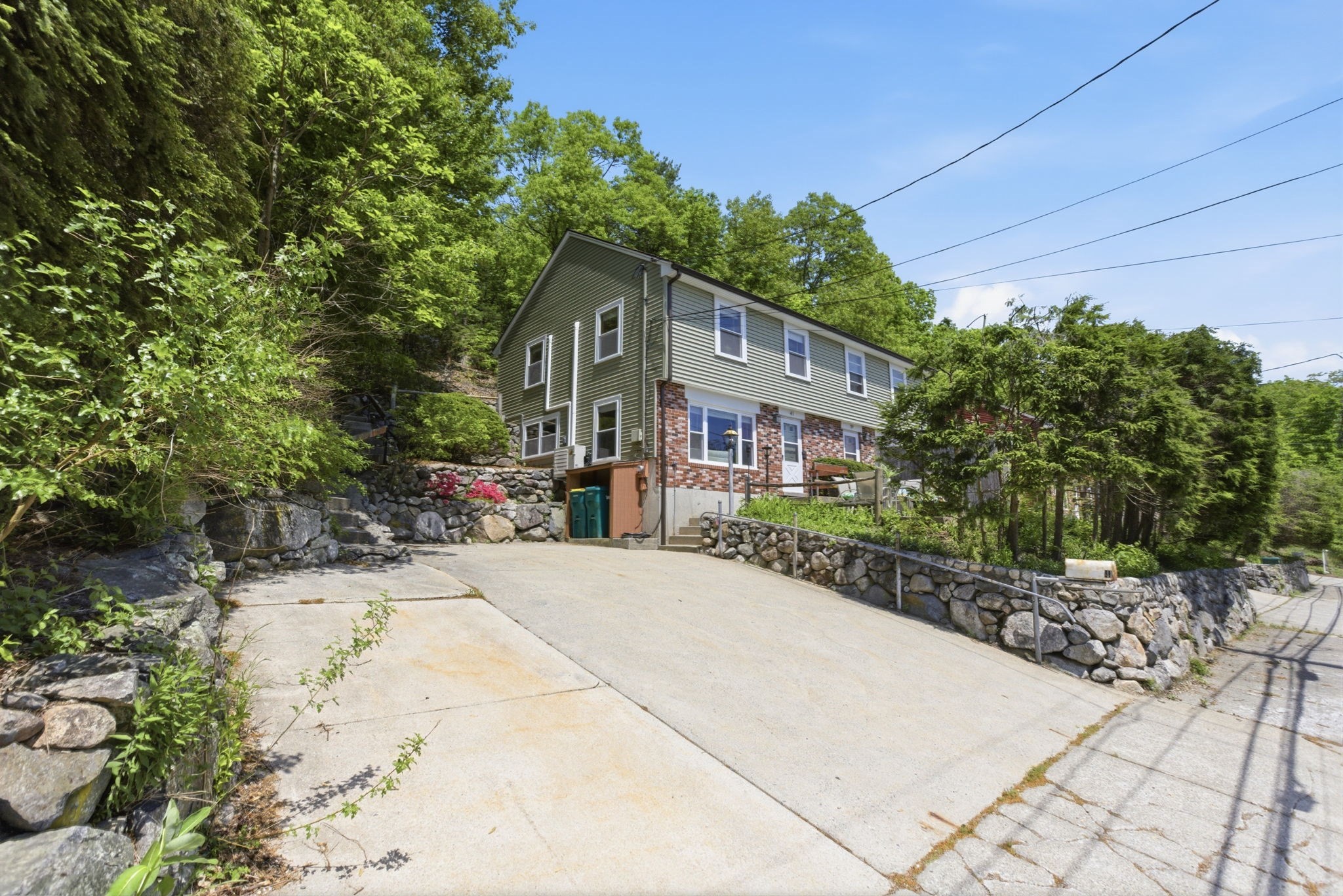 41 Mountain St # 41 Property Photo 32