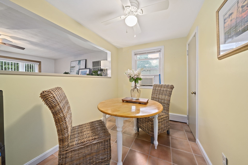 38 Roseen Rd Property Photo 9