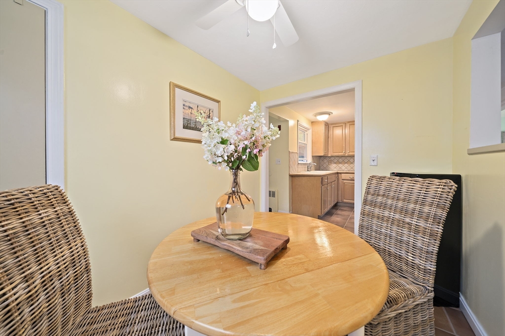 38 Roseen Rd Property Photo 10