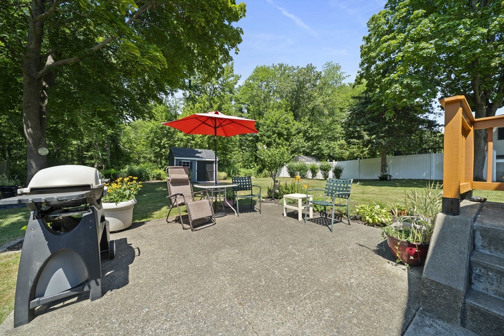 38 Roseen Rd Property Photo 24