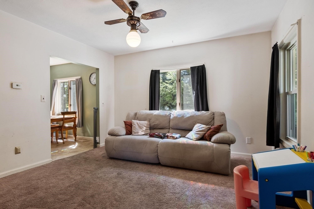 2 Williams Street Property Photo 5