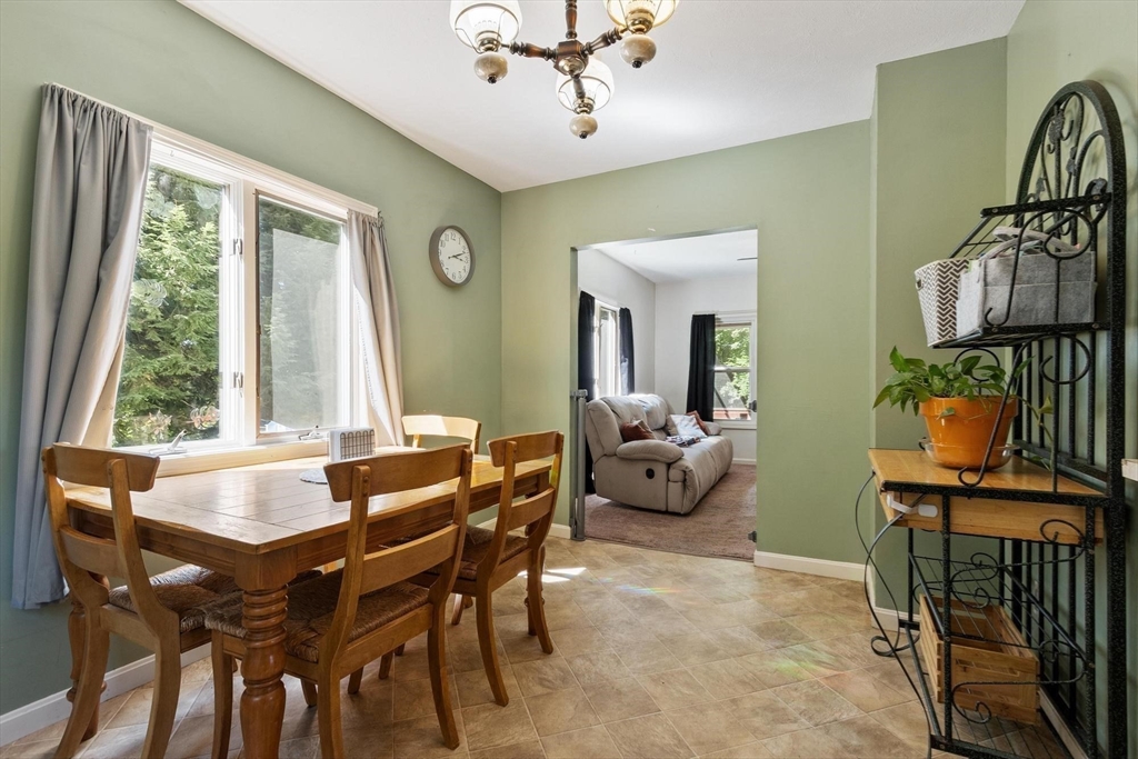 2 Williams Street Property Photo 7