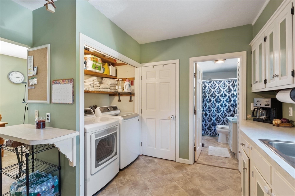 2 Williams Street Property Photo 13