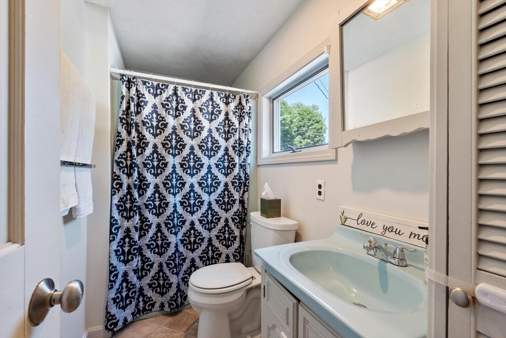 2 Williams Street Property Photo 14