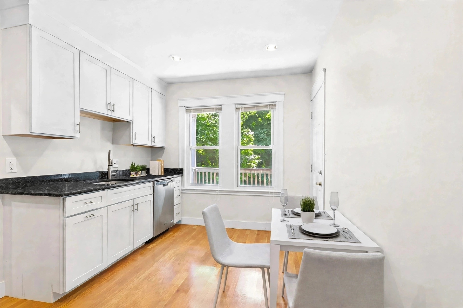 9 Bailey St # 3 Property Photo 2