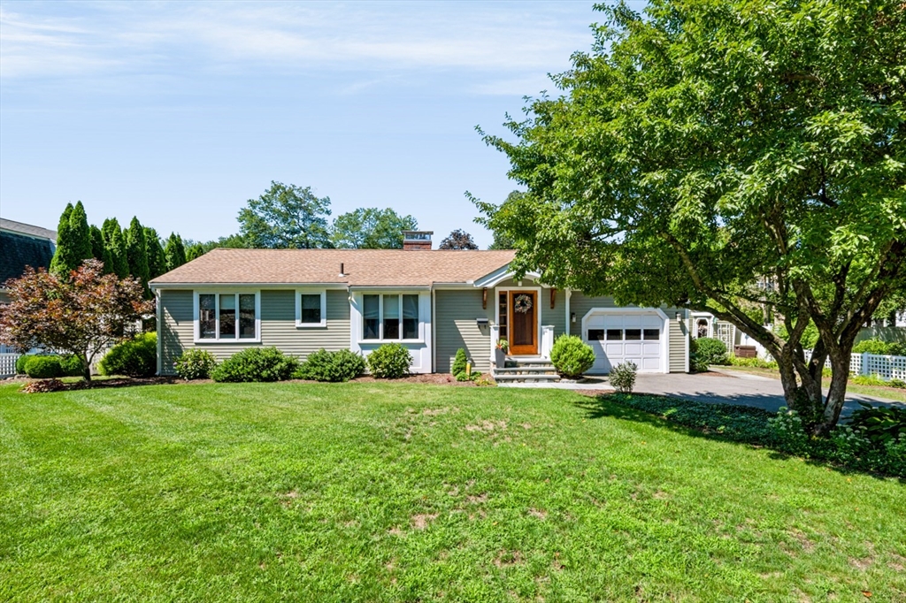 15 Fenmere Ave Property Photo 1