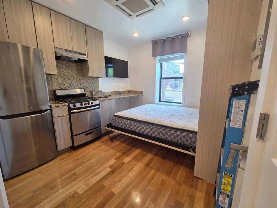 21 Fifth St # 15 Property Photo 4