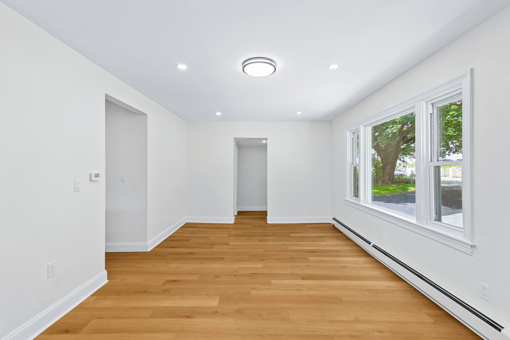 90 W Carpenter St Property Photo 3