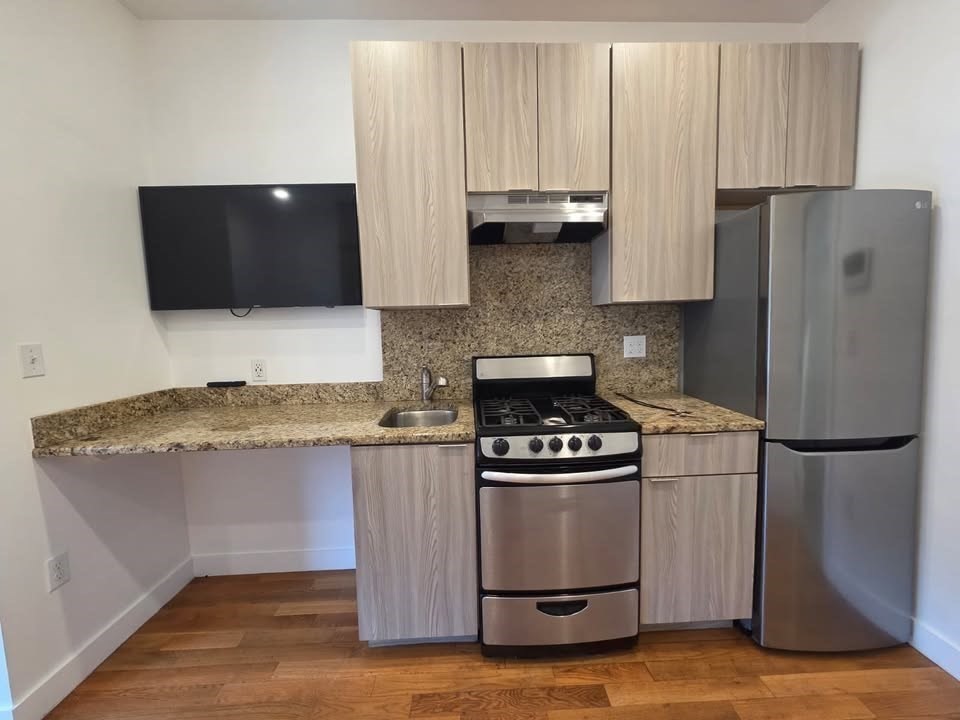 21 Fifth St # 24 Property Photo 6