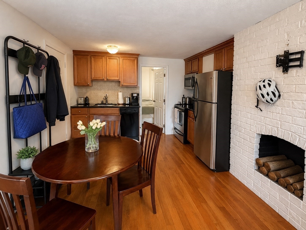 206 Endicott St # 3 Property Photo 5
