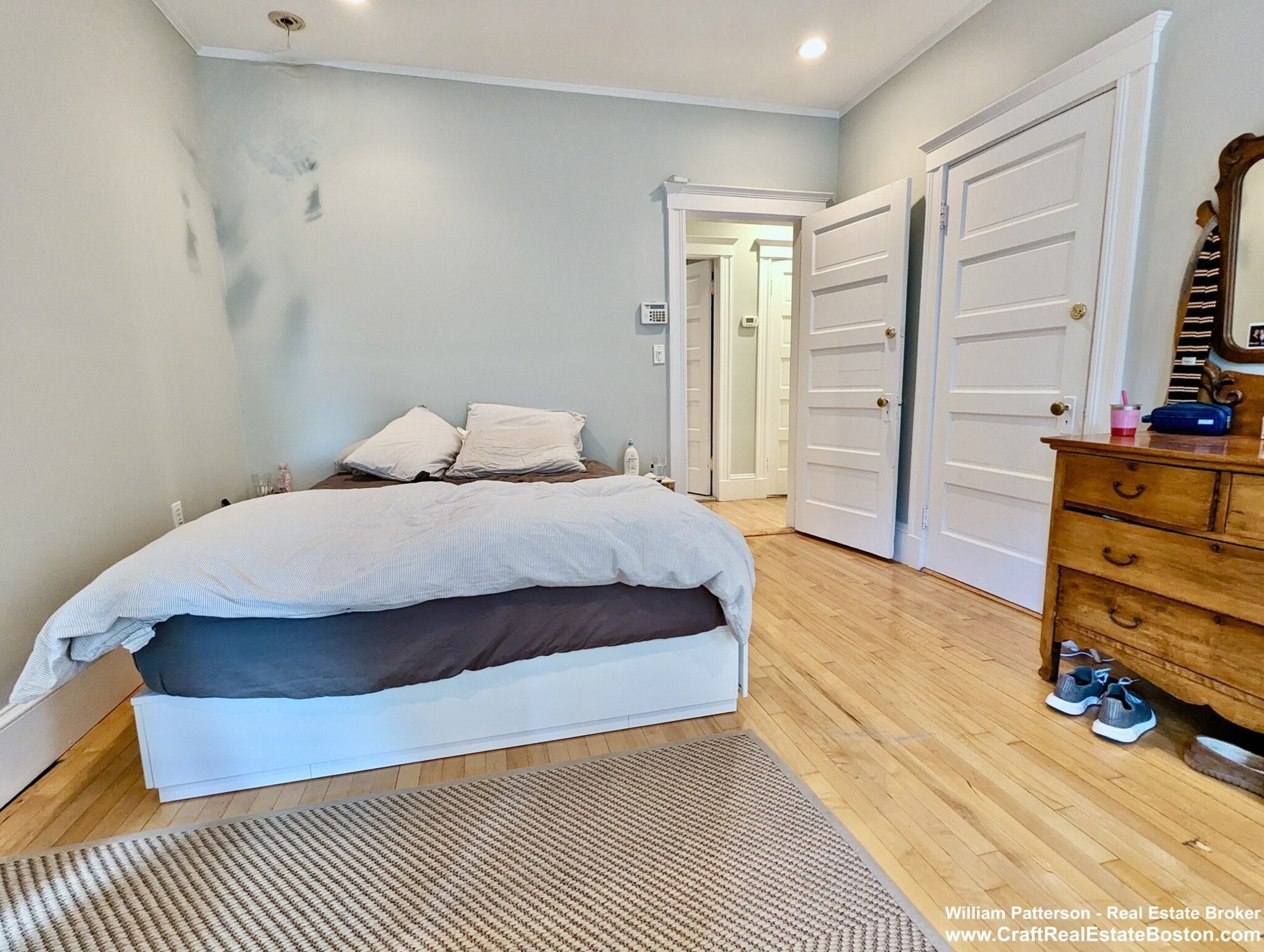 315 Harvard St # 2 Property Photo 13