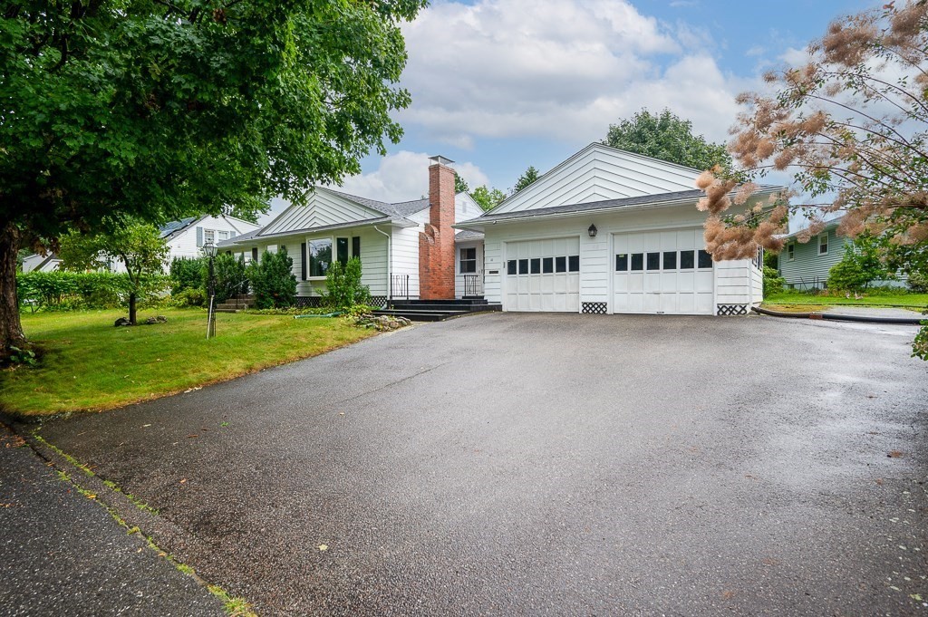 11 Lyndale Rd Property Photo 6